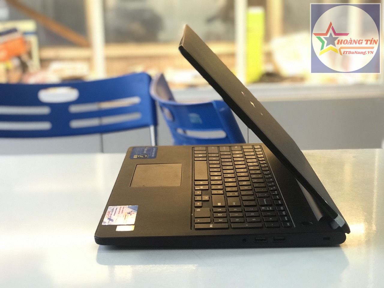 Laptop Dell Inspiron 3551